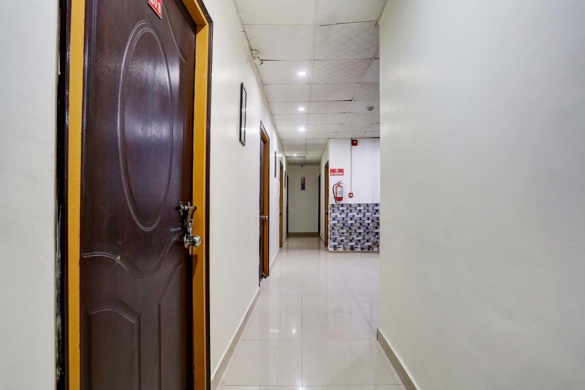 Collection O Hotel Moon Light Lucknow Zewnętrze zdjęcie